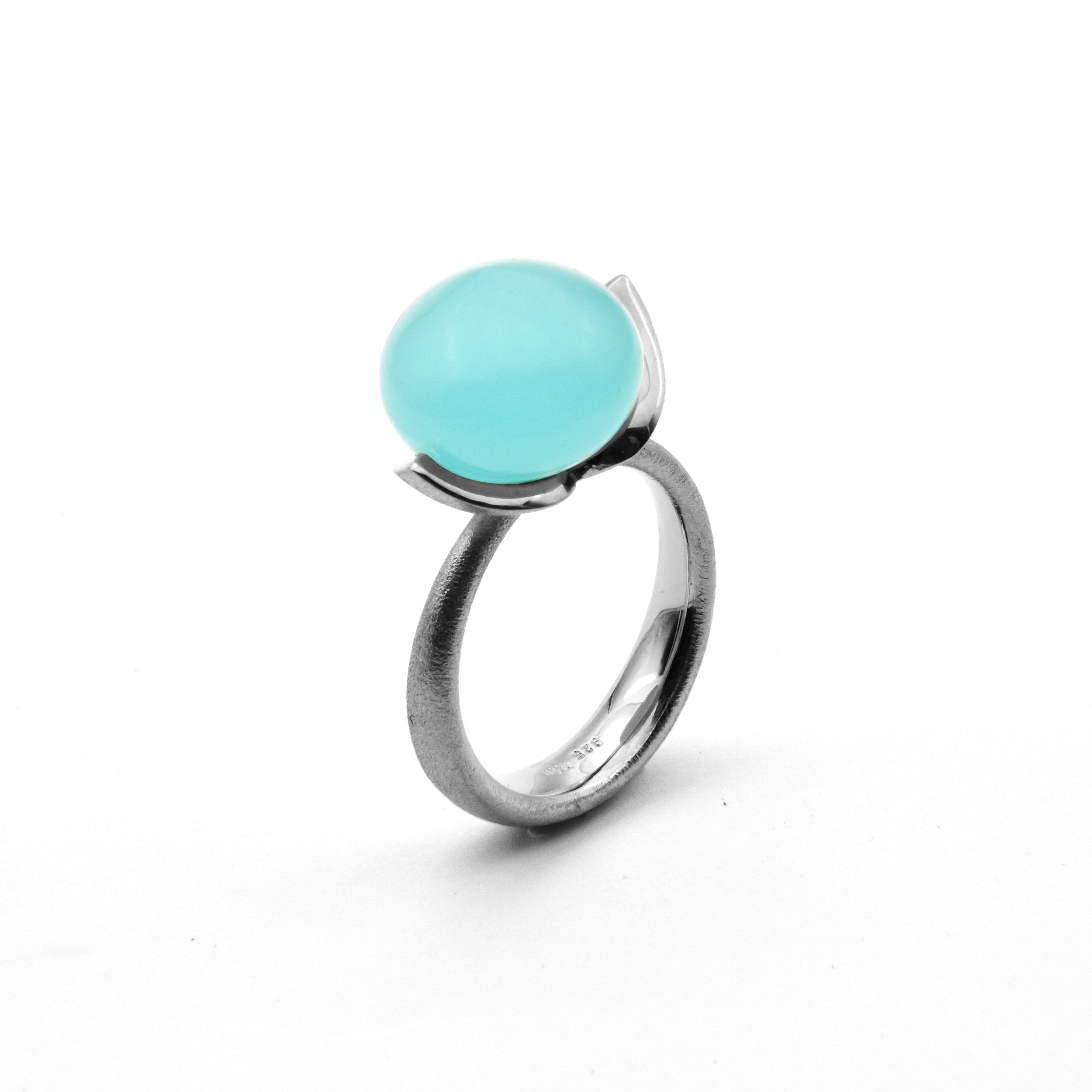 Dolce ring "big" with chalcedony rec. 925/-
