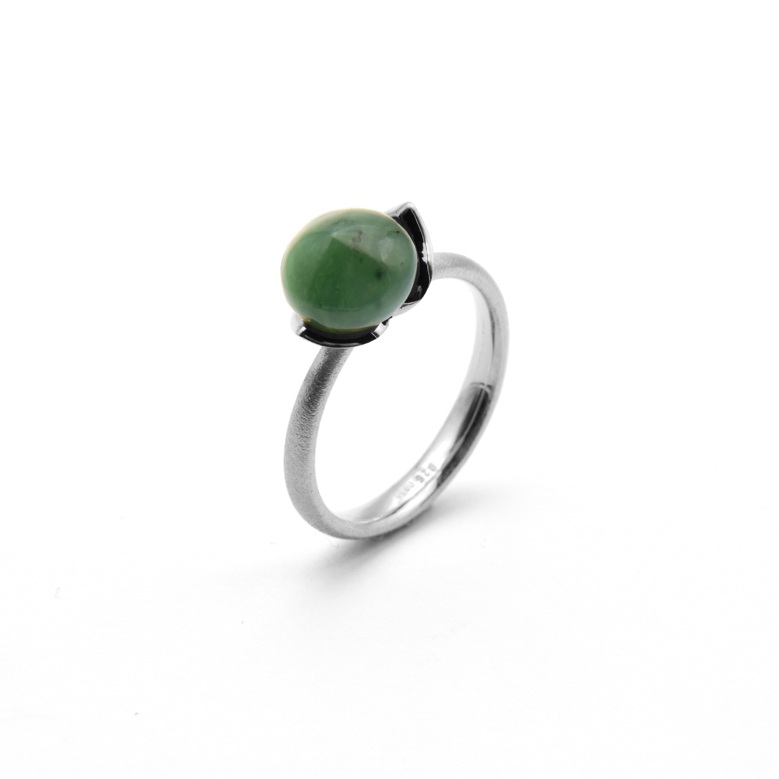 Dolce Ring "smal" mit Jade 925/-