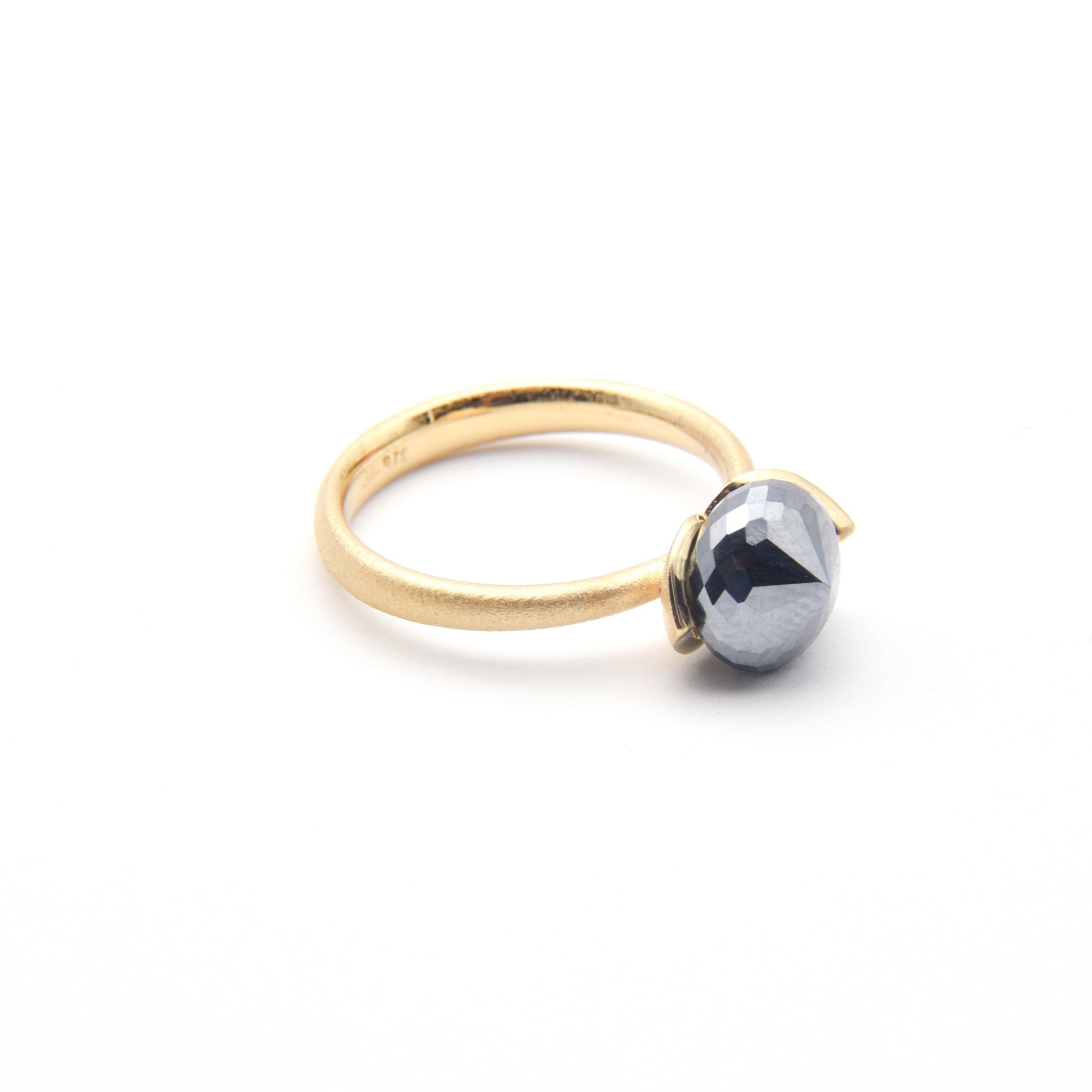Dolce ring "smal" with hematite rec. 925/-