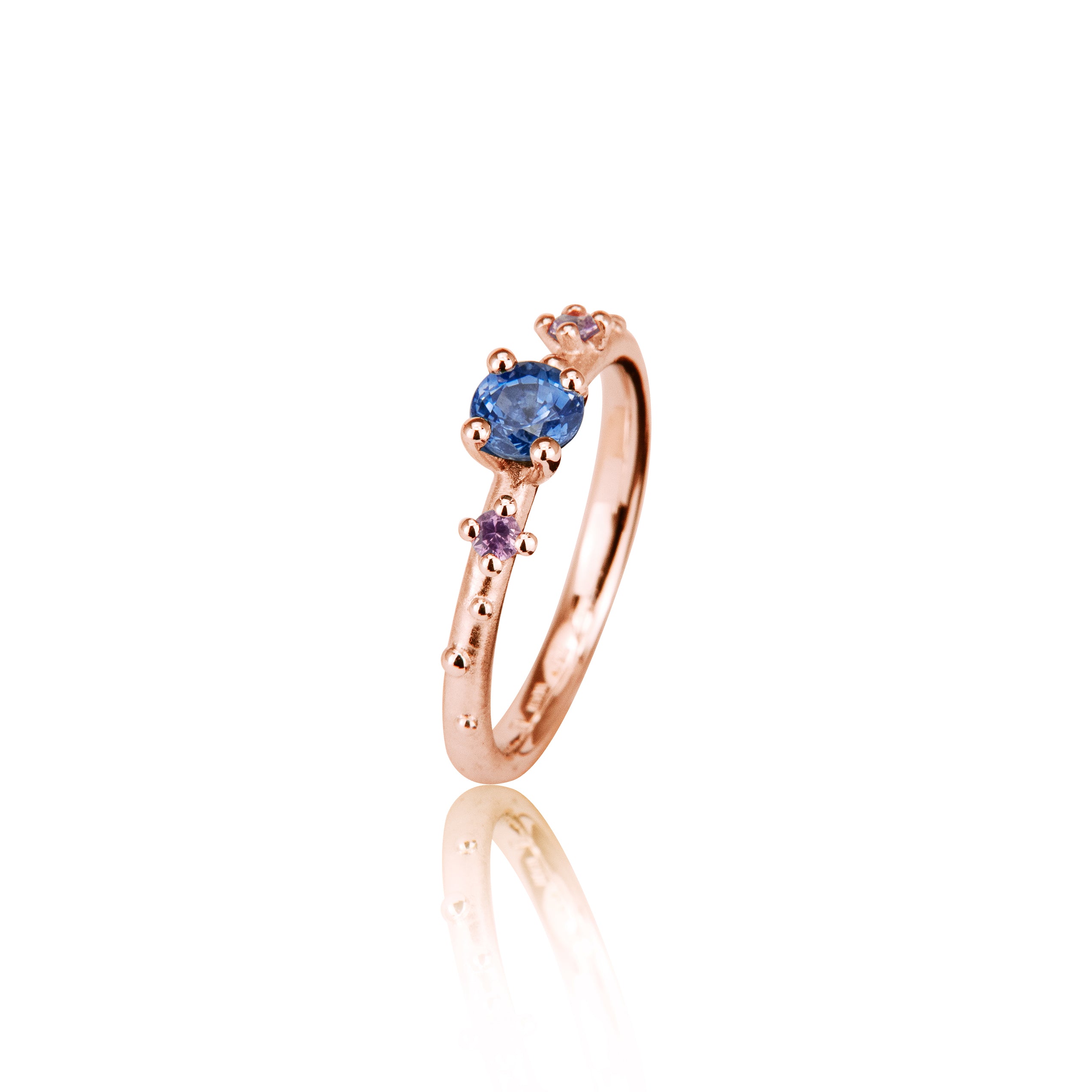 Shine ring "Blue" in gold with sapphires